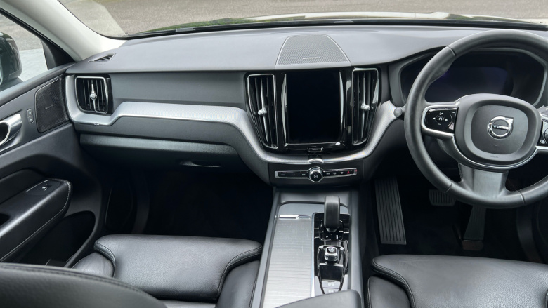 Volvo XC60 2.0 B4D Plus Dark 5dr AWD Geartronic Diesel Estate